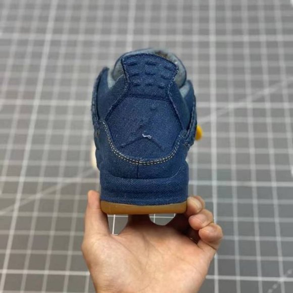 AIR JORDAN 4 RETRO NRG Levi\'s main image 4